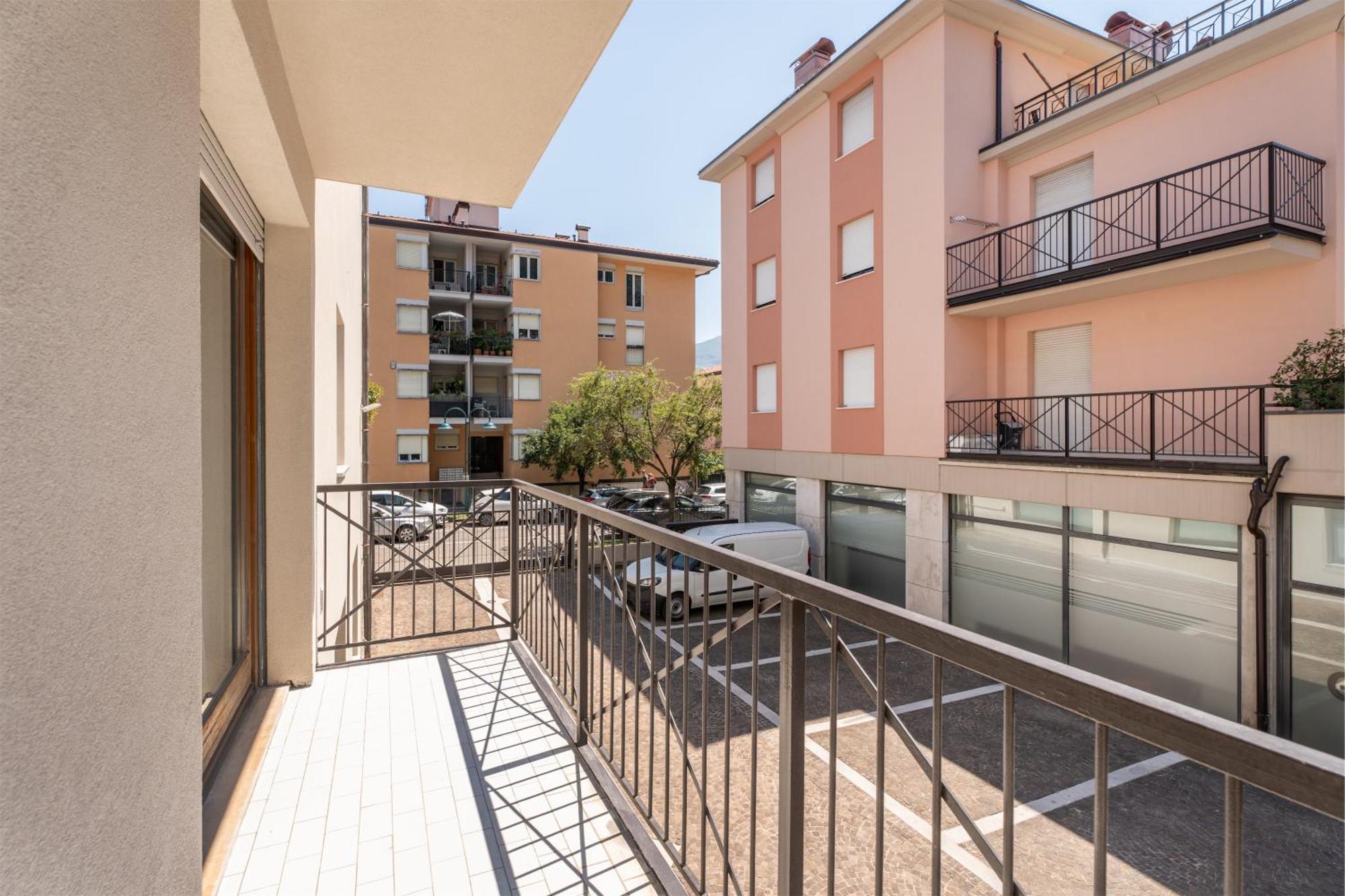 Lido Local Apartment *